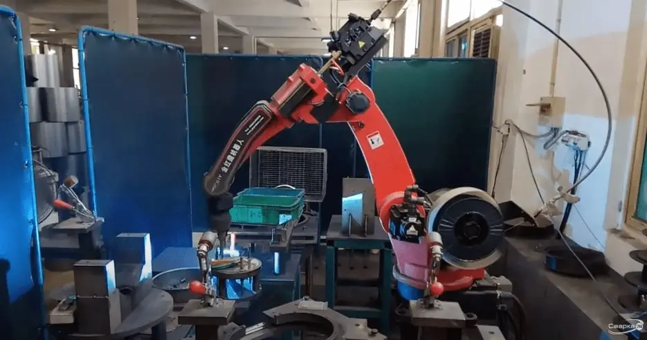 Сварочный робот Honyen на китайском предприятии (2)