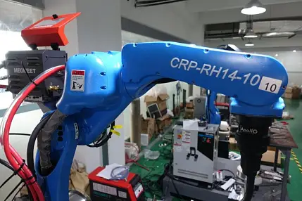 Робот для MIG/MAG сварки на базе робота CRP